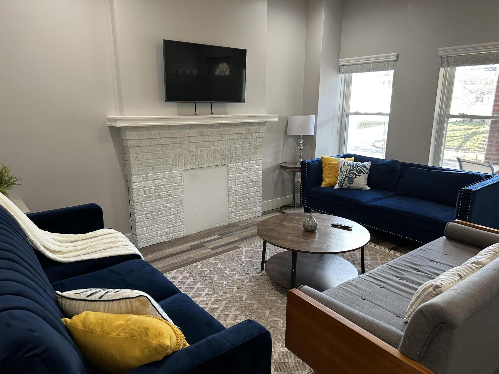 Lovely 2br Near Downtown Area * Columbus