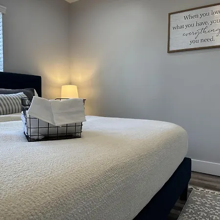 Lovely 2Br Near Downtown Area Columbus Exterior photo