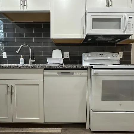 Lovely 2Br Near Downtown Area Columbus Exterior photo